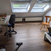 Teilmöbliertes Dachgeschoss-Apartment zu vermieten